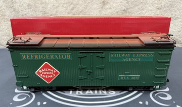 LGB 4071 G Scale Model Train Railway Express Agency Reefer Car LN/Box