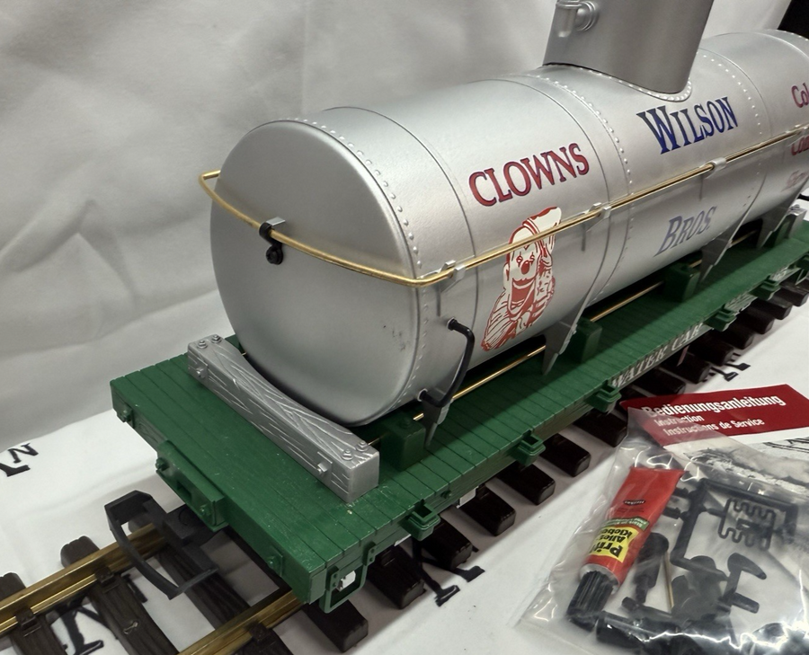 LGB 4080 DG Wilson Bros. Circus Train "Clowns" Water Tank Car G Scale
