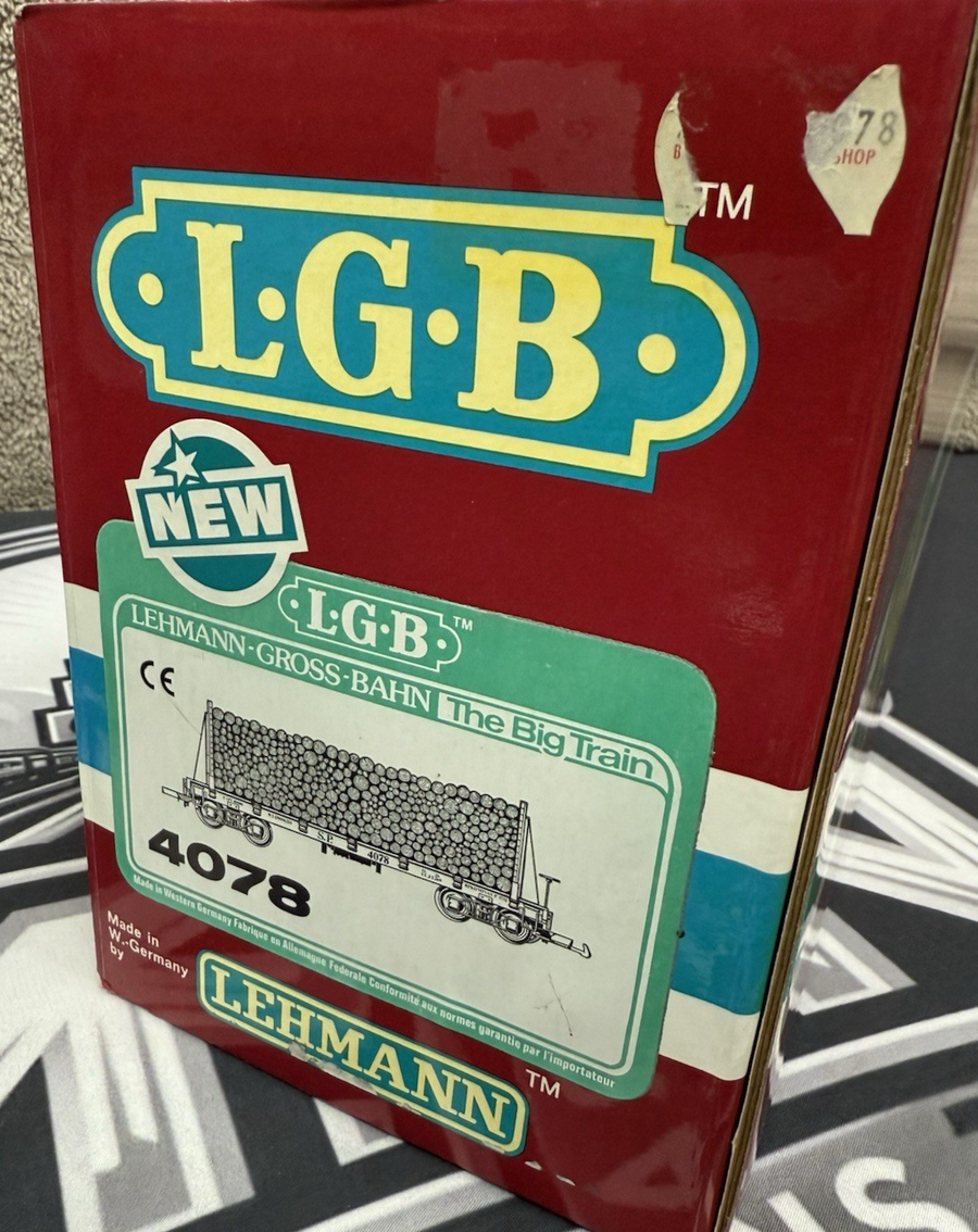 LGB 4078 SOUTHERN PACIFIC BULKHEAD FLATCAR WITH WOOD LOAD LN/BOX G Scale