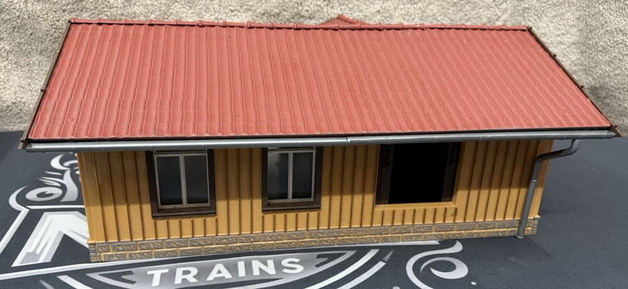 POLA LGB G Scale House Station Stop Building Vintage Rare Assembled Excellent