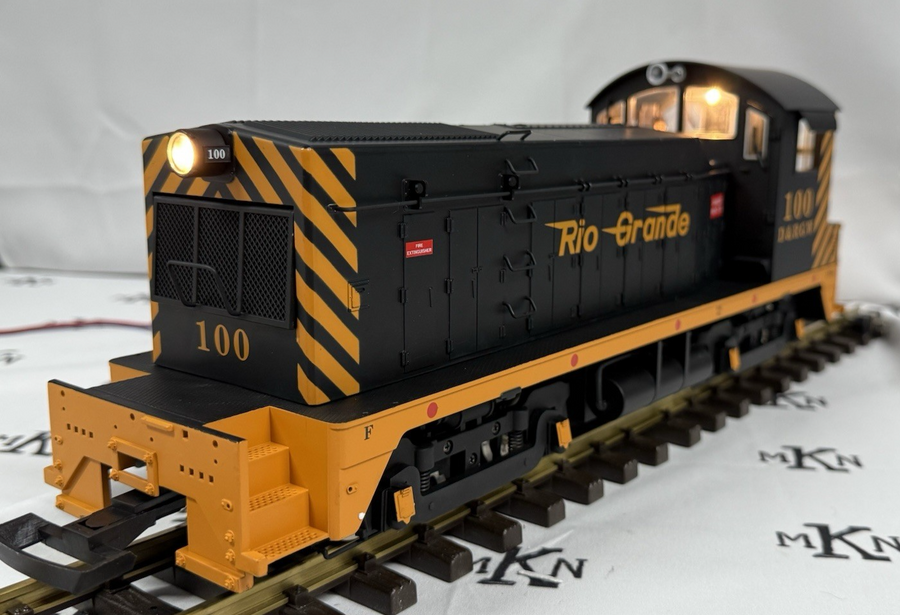 USA Trains R22001 (100) RIO Grande NW-2 LOCO EMD NW-2 G Scale New
