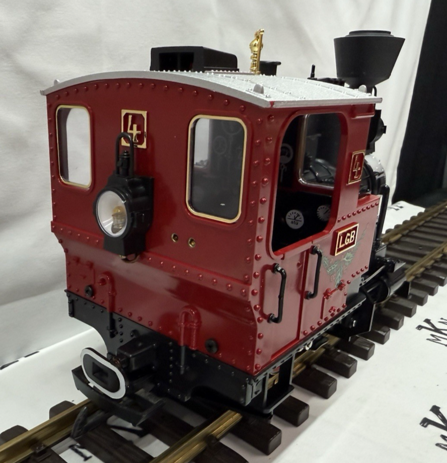 LGB 2320D CHRISTMAS 0-4-0 STEAM ENGINE WITH SANTA CLAUS G Scale New