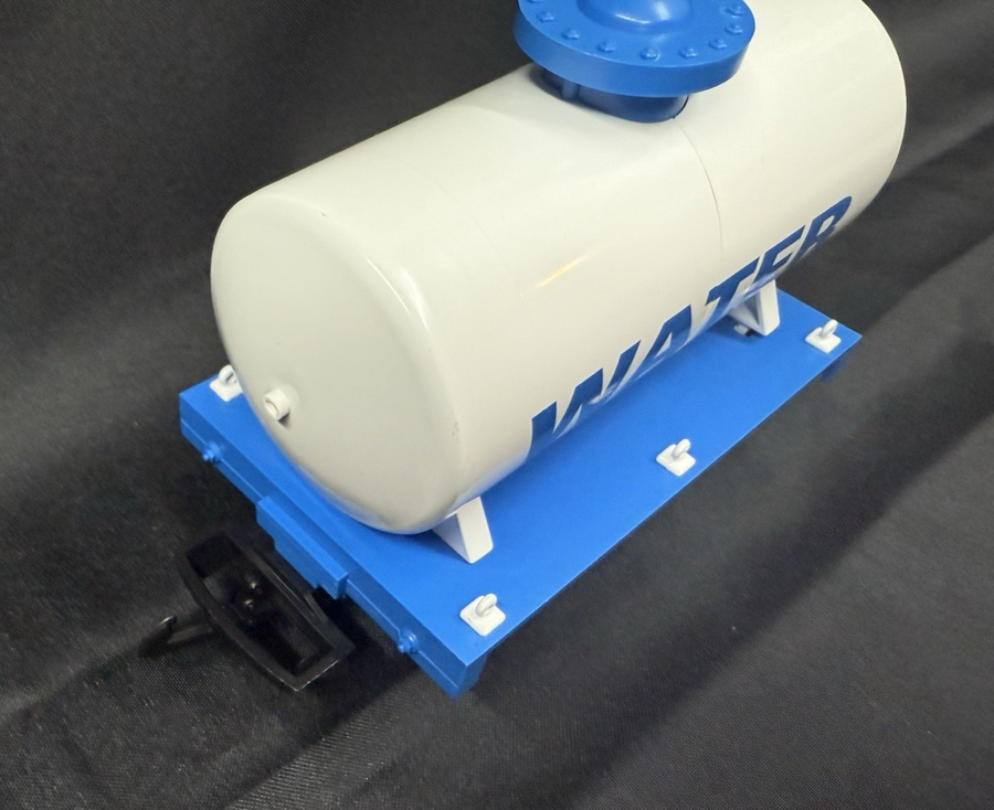 HLW Hartland Locomotive Train Works G Scale Tank Cars Kit Cars x2