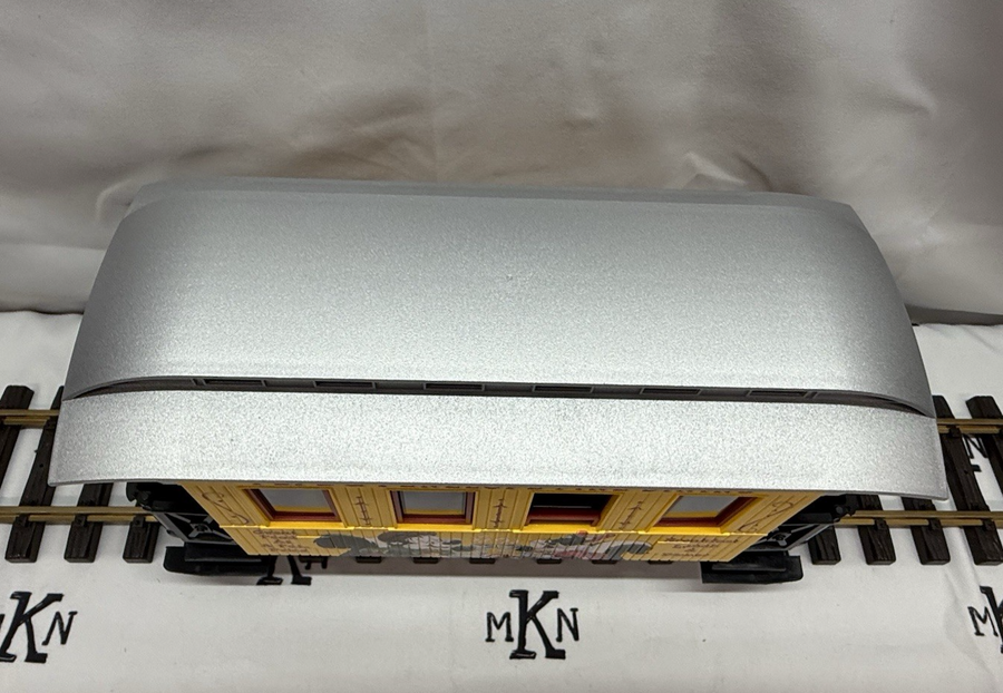 LGB 35065 Looney Tunes Pepe Le Pew Passenger Dining Rail Car Collection Item G