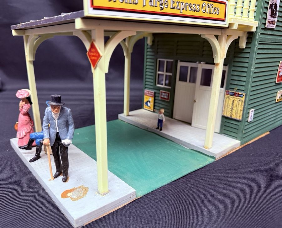 Pola LGB 1805 G Scale Old West Wells Fargo Express Office Customized Excellent