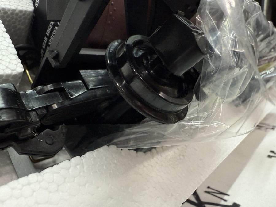 Aristo Craft 41314 CB&Q Burlington Single Dome Tank Car G Scale NIB