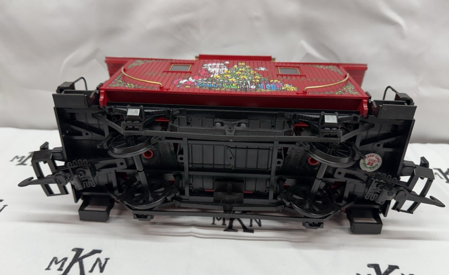 LGB 44650 Christmas Santa Tree Train Caboose G Scale