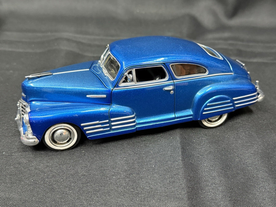 1948 Chevy Aerosedan Fleetline 1/24 Scale Diecast Model by MotorMax - Blue