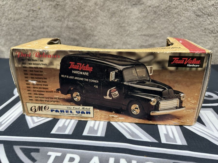 1951 GMC PANEL VAN DIE CAST TRUE VALUE HARDWARE STORES BY ERTL New in Box NOS