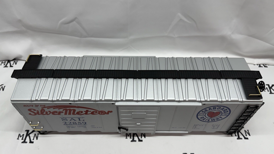 LGB 43913 SEABOARD RAILWAY, SILVER METEOR BOX CAR no trucks G Scale