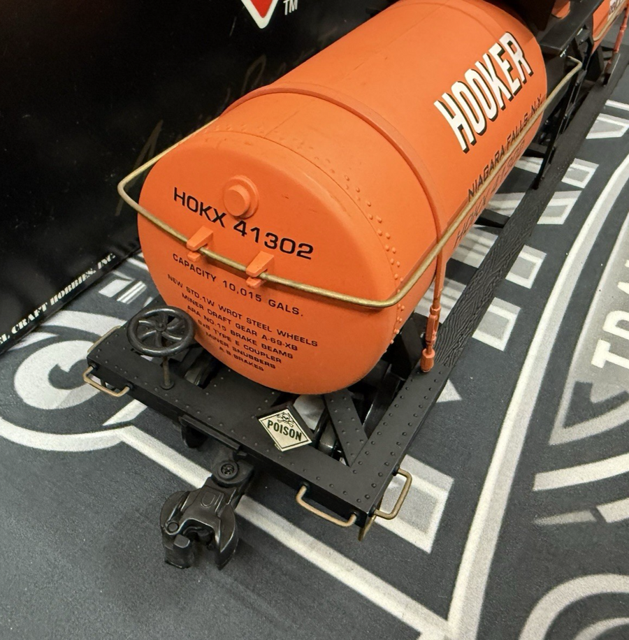 Aristo-Craft 41302 Hooker Single Dome Tank Car G Scale LN/Box
