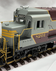 USA TRAINS EMD GP30 R22462 CANADIAN PACIFIC G SCALE LOCOMOTIVE #8201