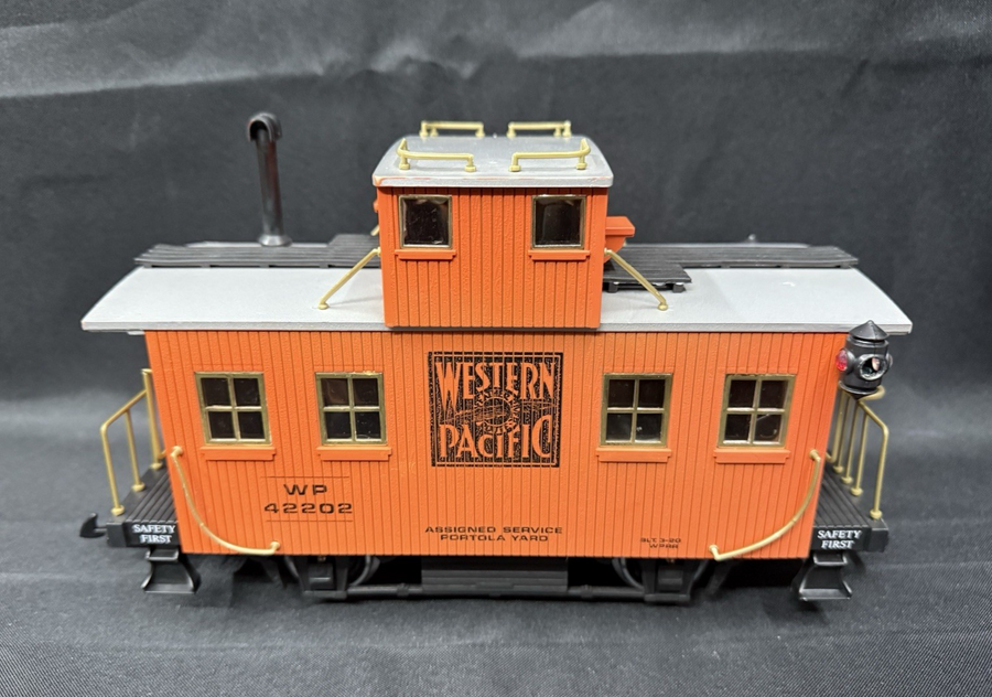 Aristo Craft 42202 Western Pacific Bobber Caboose G Scale 1:29