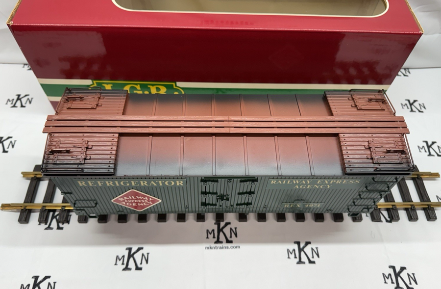 LGB 4071 G Scale Model Train Railway Express Agency Reefer Car LN/Box
