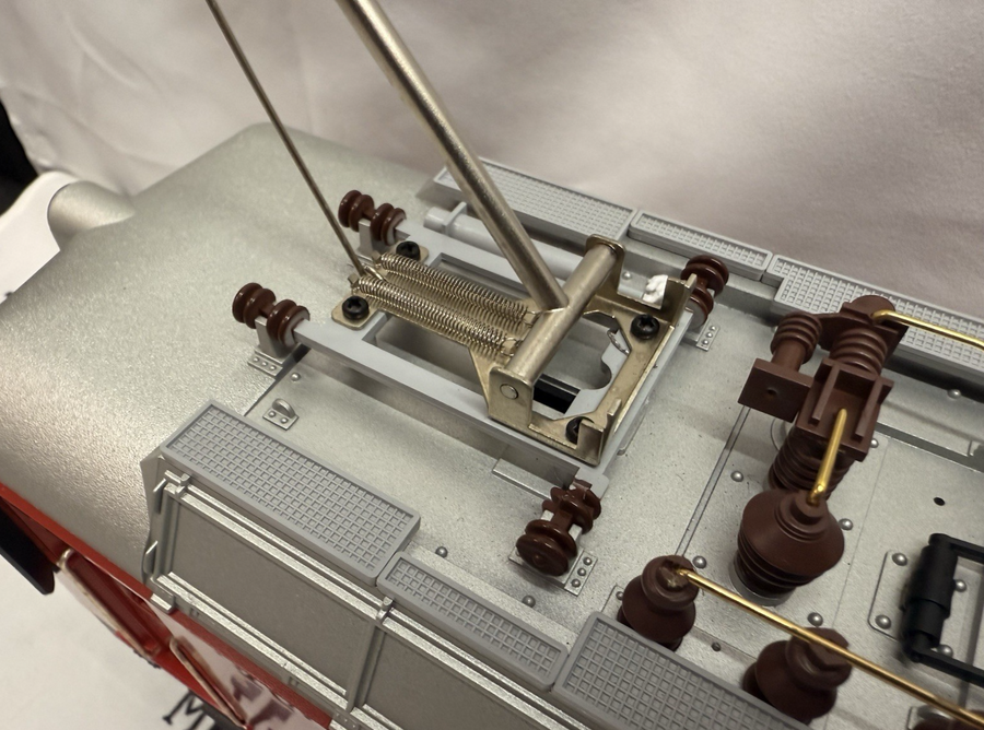 LGB 2043 G Scale Rhatische Bahn Electric Locomotive #622