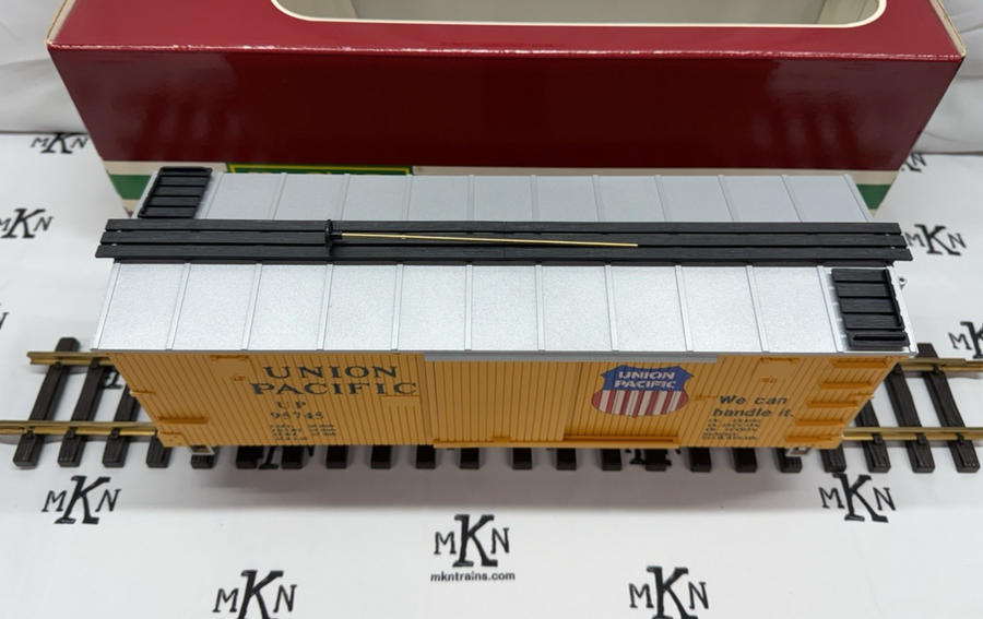 LGB 4067-A01 Union Pacific Boxcar G Scale New/Box/Sleeve