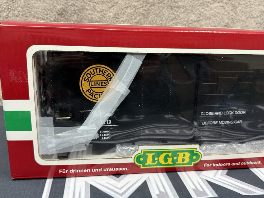 LGB G 47910 SOUTHERN PACIFIC BOXCAR G Scale EX/Box No Trucks Kadee