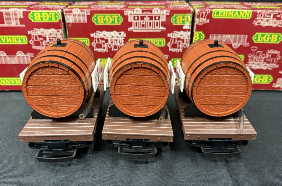 LGB 4047 G-Scale Wine Beer Barrel in NEW old stock G Scale Flat Car Lot of 3