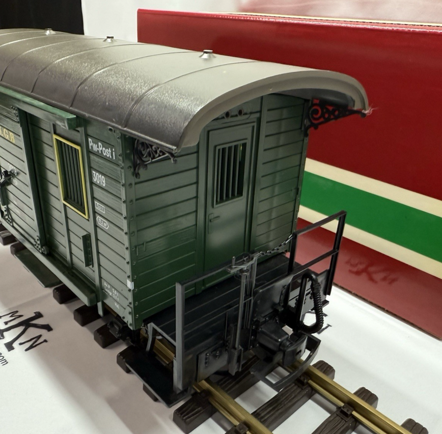 LGB 3019 G Scale Mail Post Car with Lights (Metal Wheels) EX/Box