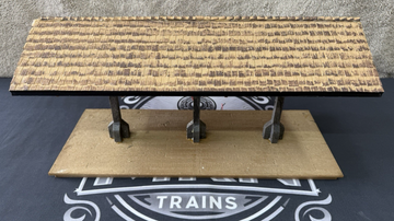 Aristo-Craft Art - 7105 G Scale Covered Waiting Platform with lighting EX/Box
