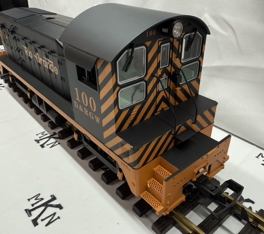 USA Trains R22001 (100) RIO Grande NW-2 LOCO EMD NW-2 G Scale New