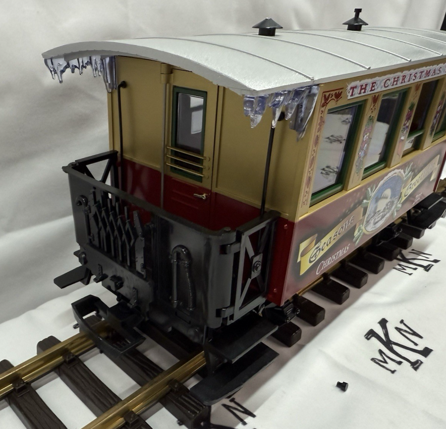 LGB 33074 Christmas Train Passenger Coach 2000 G Scale