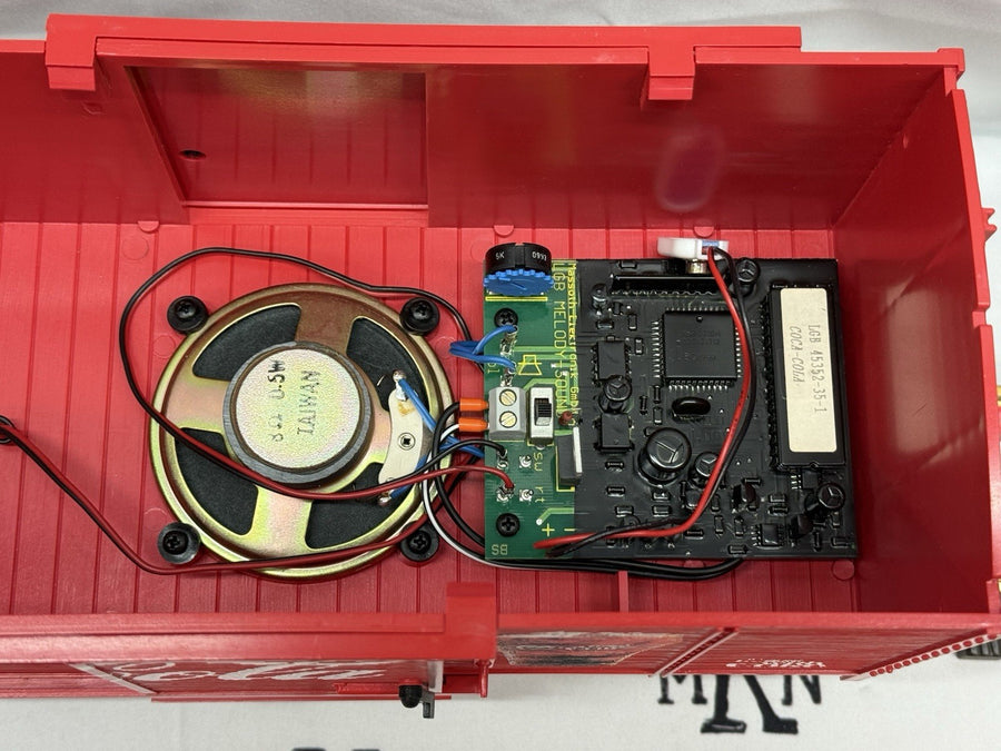 LGB 45352 Coca-Cola Box Car with Sound G Scale Metal Wheels LN/Box