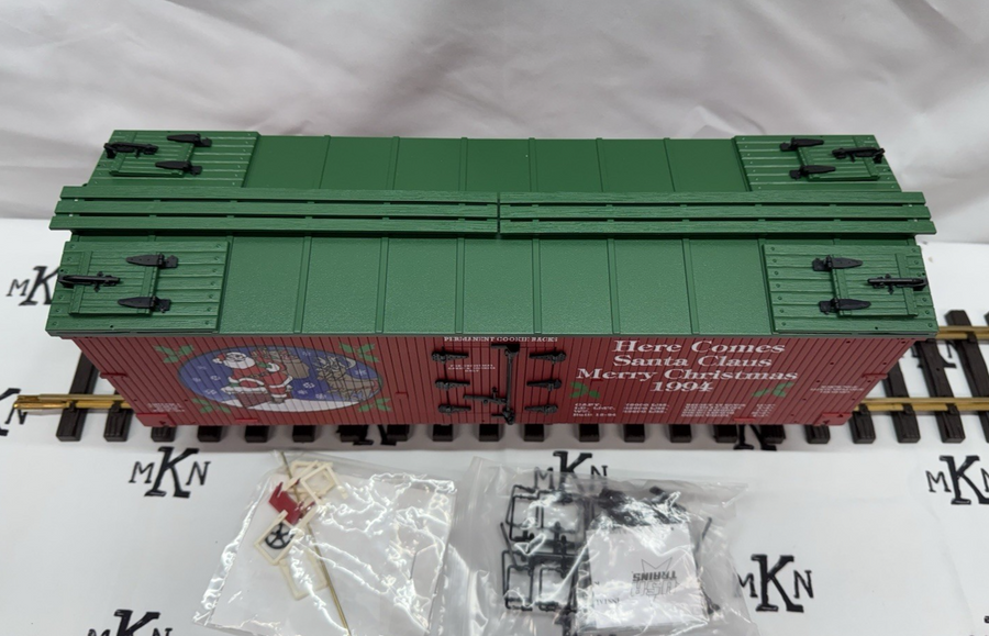 USA Trains R13012 Here Comes Santa Claus Merry Christmas Reefer G Scale New