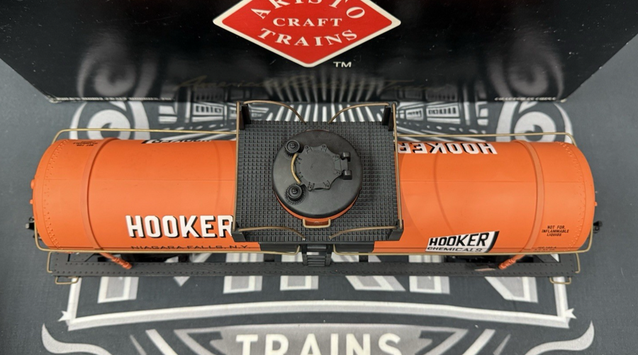 Aristo-Craft 41302 Hooker Single Dome Tank Car G Scale LN/Box