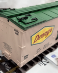 USA Trains Denny's Restaurant Refrigeration Reefer Car G Scale