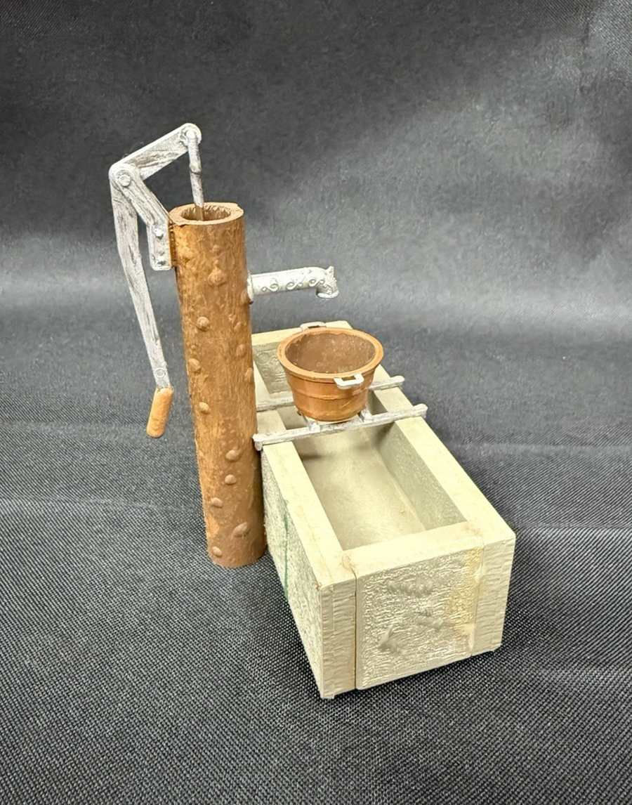 Pola LGB 915 Well Pump with Trough LN G Scale