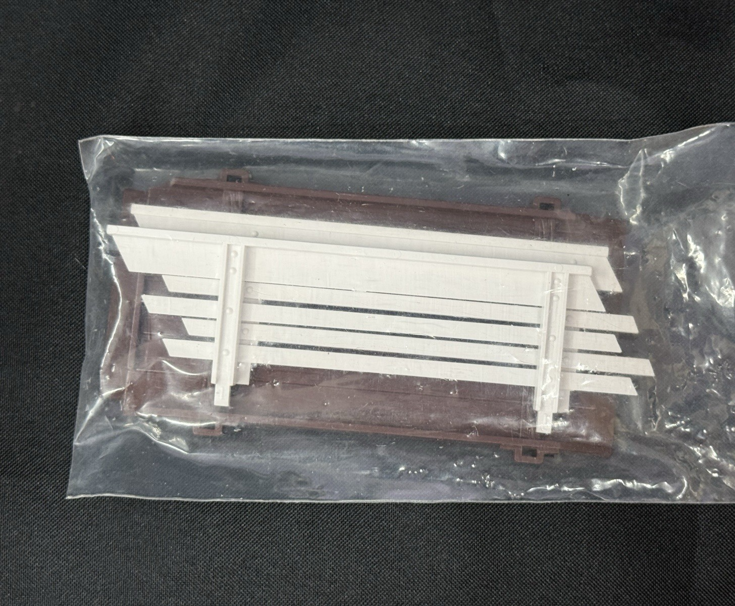 LGB 4038/11 Circus Car Ramp Railings G Scale – MKN Trains