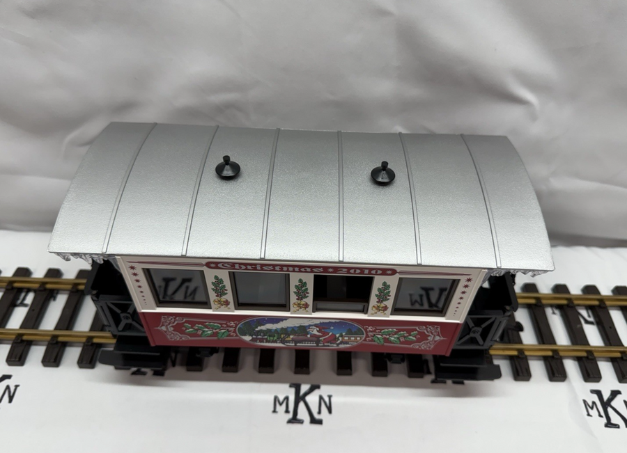 LGB 35072 Christmas 2010 Passenger Car Coach Brand New G Scale