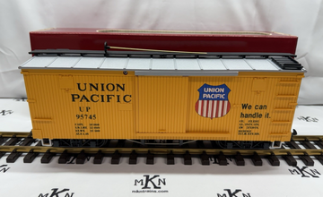 LGB 4067-A01 Union Pacific Boxcar G Scale New/Box/Sleeve