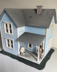 Aristo-Craft Two Story Farm House Building G Scale