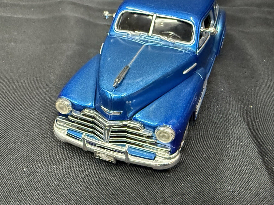 1948 Chevy Aerosedan Fleetline 1/24 Scale Diecast Model by MotorMax - Blue