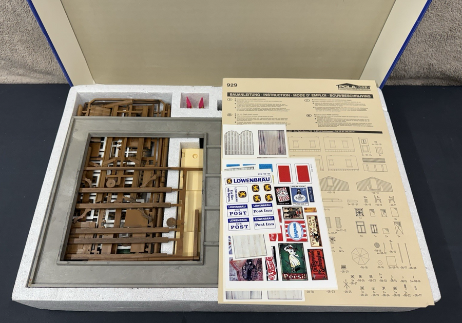 Pola LGB G Scale Post Inn Model Kit 929 Brand New in Box.