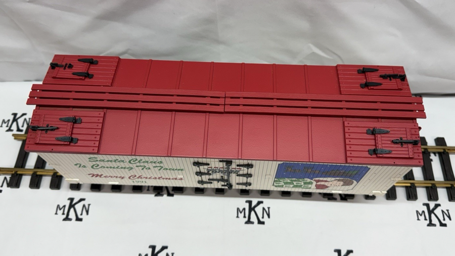 USA Trains R1300 Christmas 1991 "Santa Is Coming To Town" Reefer Car G Scale