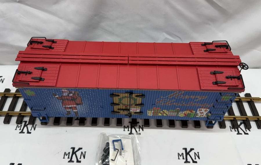 USA Trains R13025 Christmas “Merry Christmas” Refrigerator Reefer Car G Scale