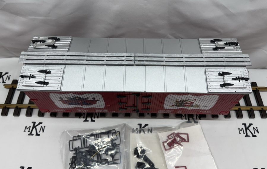 USA Trains R-13015 Christmas 1997 Refrigerator Reefer car G Scale