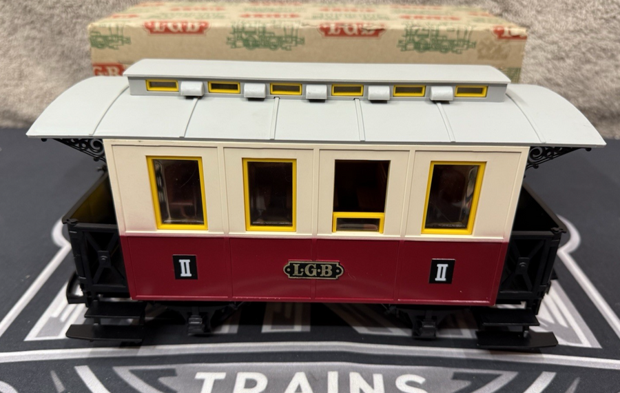 LGB 3011 Second (2nd) Class Red Passenger Coach Car early years G-Scale EX/Box