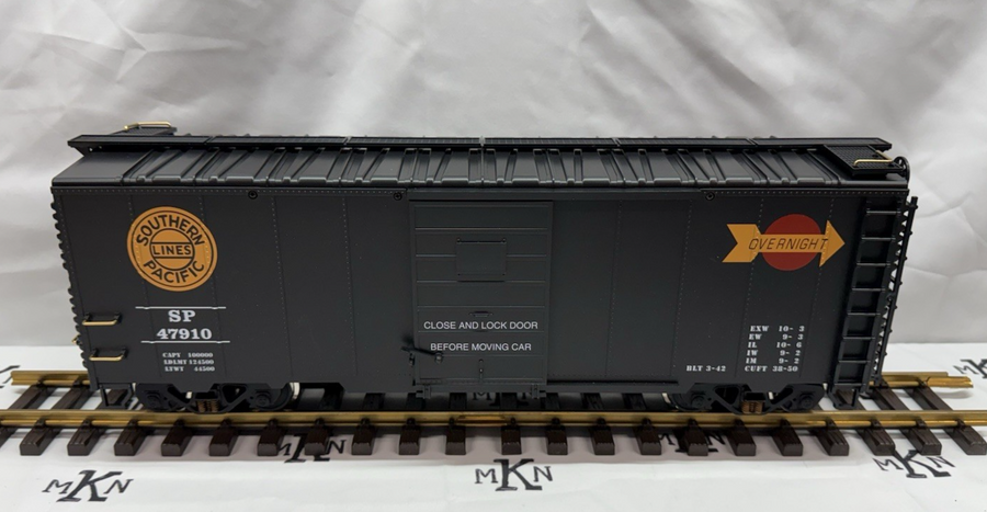LGB 47910 Southern Pacific Box Car G Scale metal wheels Kadee Couplers