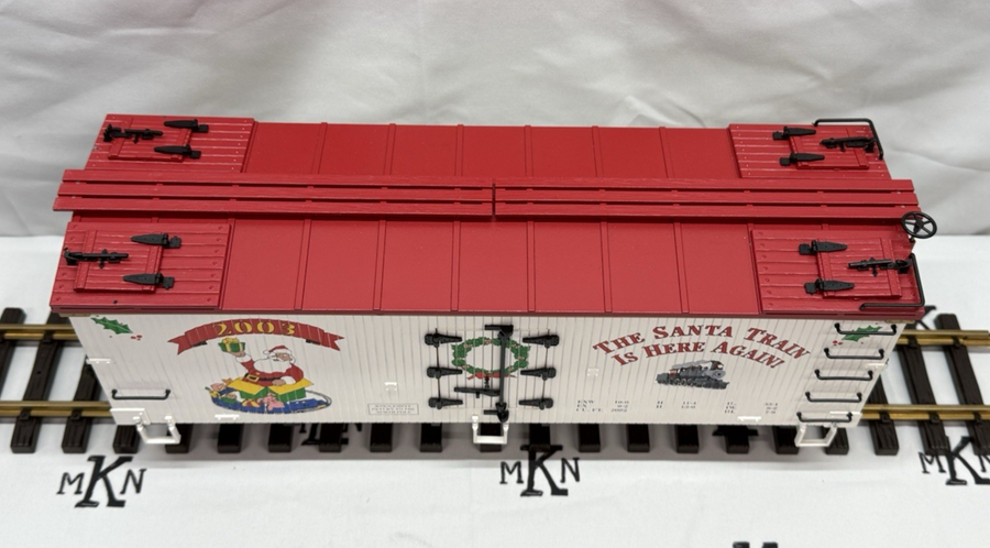 USA Trains R13021 Christmas 2003 Refrigerator Car G Scale