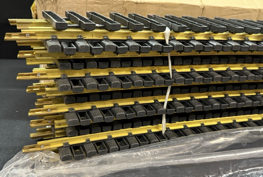 Aristo-Craft ART-11804 15' Dia. Brass Curved Track American 16 pcs G Scale NEW