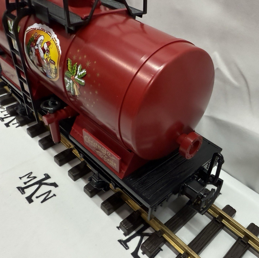 LGB 47400 CHRISTMAS SEASONS GREETINGS SANTA TANK CAR G Scale