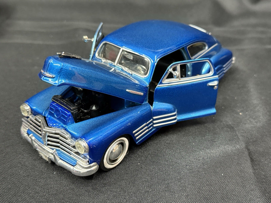 1948 Chevy Aerosedan Fleetline 1/24 Scale Diecast Model by MotorMax - Blue