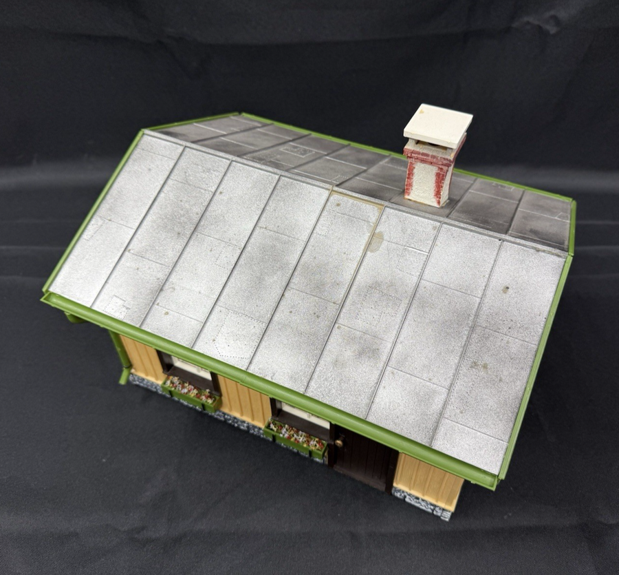 Pola 330902 G Scale Schoenweiler Waiting Room Building Excellent