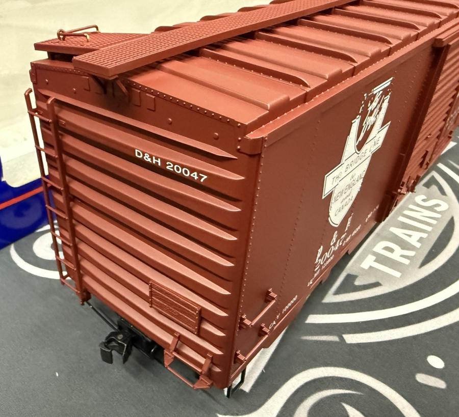 American Mainline G401-14 Delaware & Hudson Steel Box Car #20047 Accucraft LN