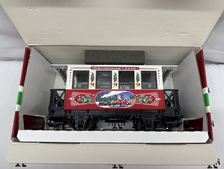 LGB 35072 Christmas 2010 Passenger Car Coach Brand New G Scale