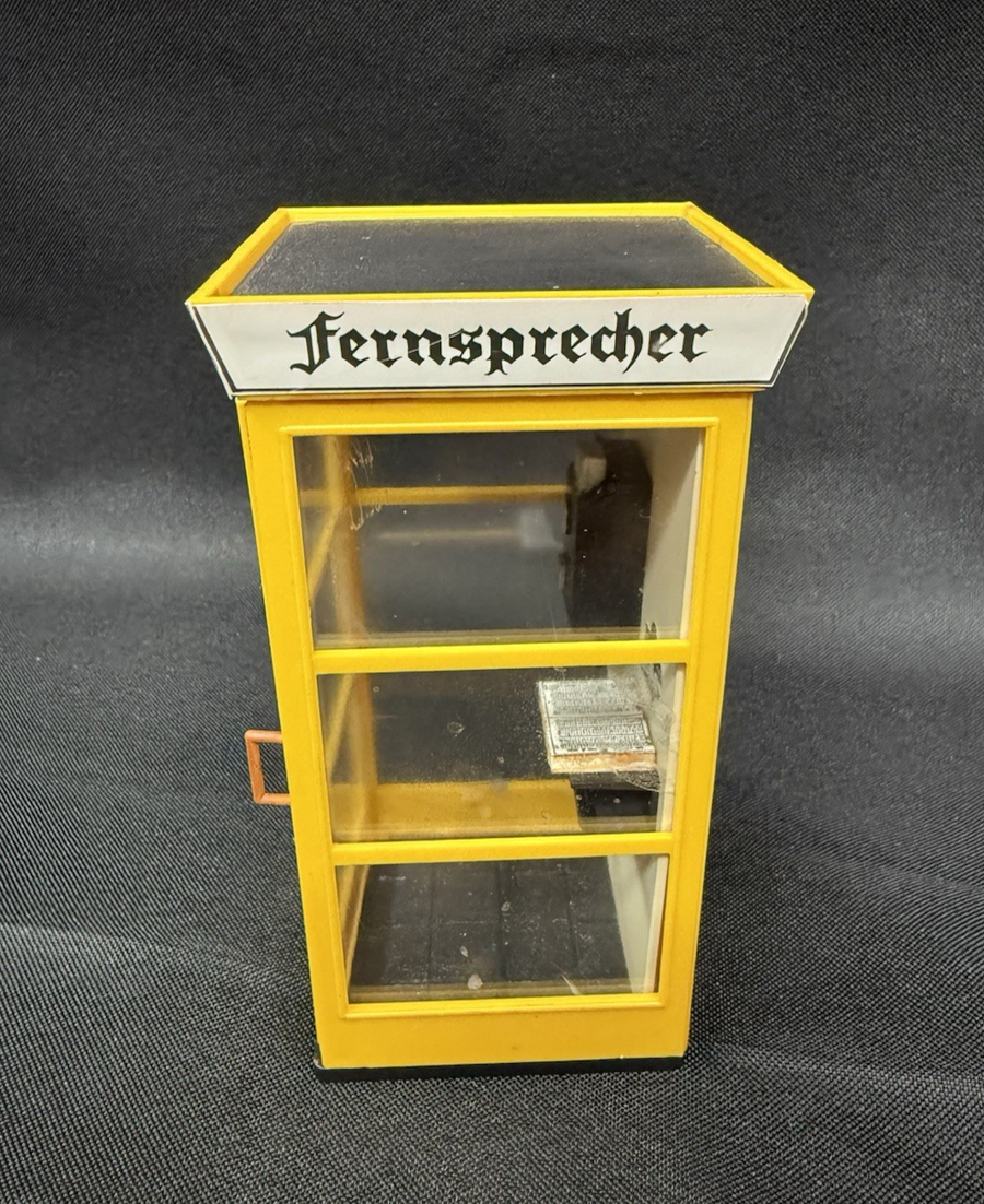 Pola LGB 952 G Scale Lighted Telephone Booth Excellent Tested